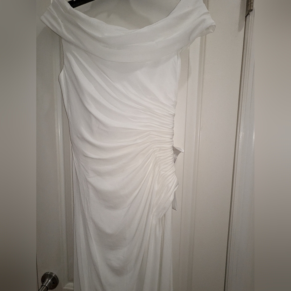 17. NWT IEENA FOR MACDUGGAL FOLDOVER OFF THE SHOULDER JERSEY GOWN - Picture 8 of 10